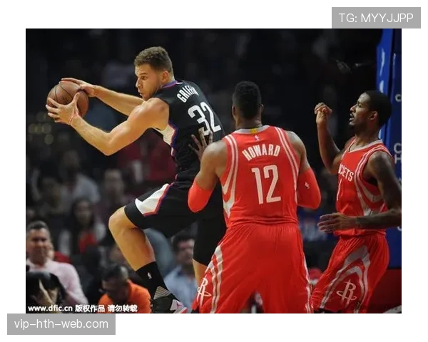 国际篮联与NBA的干扰球规则有哪些关键差异？